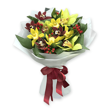 Bouquet of orchids and giperikum