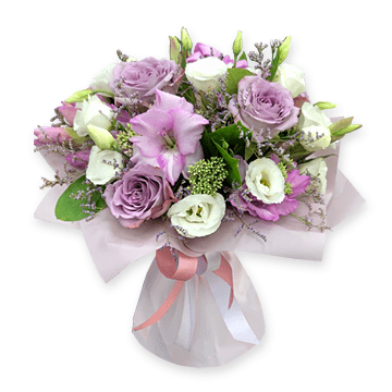 Bouquet of roses, lisianthus and gladioli
