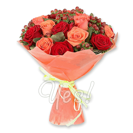 Bouquet de roses avec hypericum